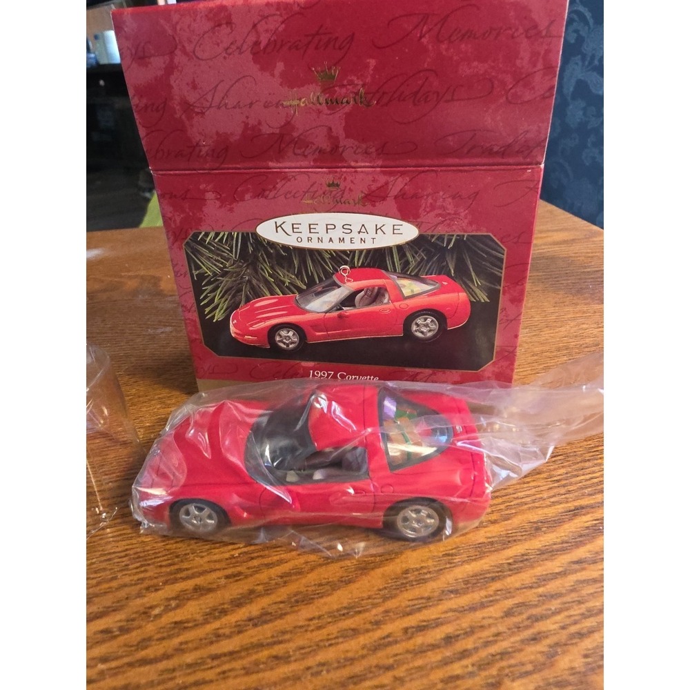 Hallmark Keepsake Ornament 1997 Corvette